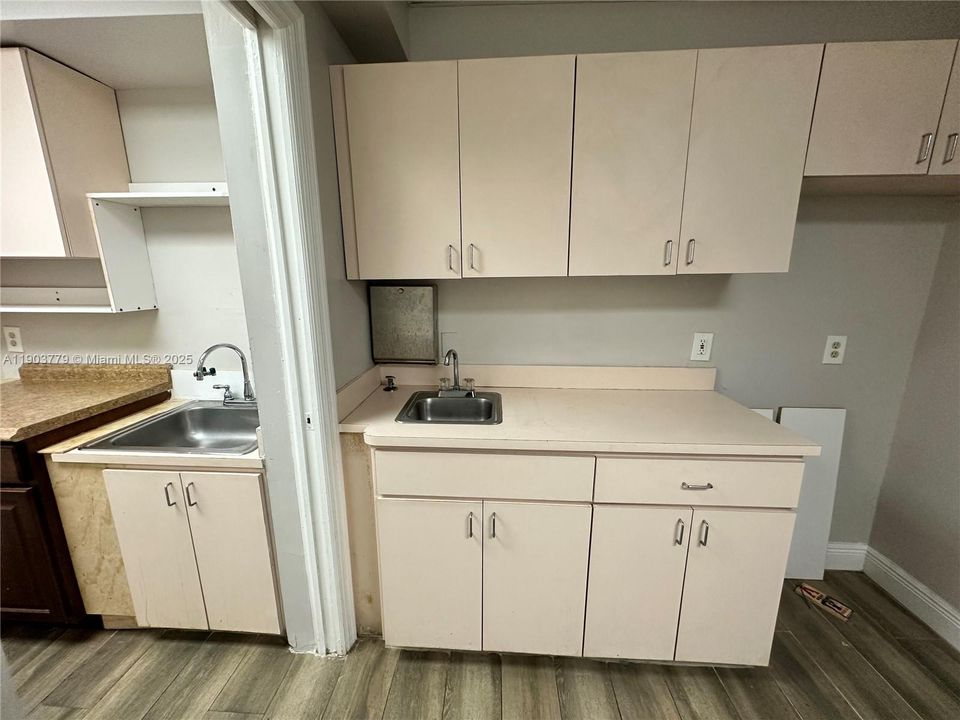 For Rent: $4,025 (0 beds, 0 baths, 0 Square Feet)