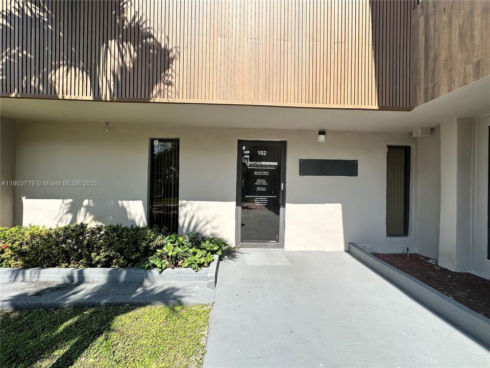 For Rent: $4,025 (0 beds, 0 baths, 0 Square Feet)