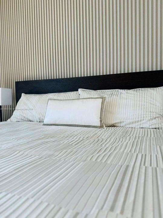 出租: $4,500 (1 贝兹, 1 浴室, 540 平方英尺)