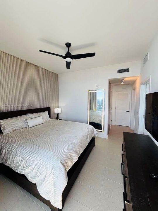 出租: $4,500 (1 贝兹, 1 浴室, 540 平方英尺)