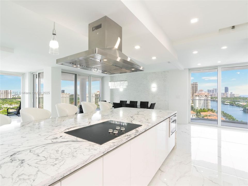 For Rent: $6,300 (2 beds, 2 baths, 1901 Square Feet)