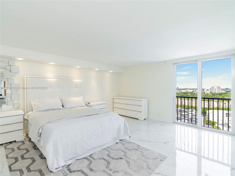 For Rent: $6,300 (2 beds, 2 baths, 1901 Square Feet)