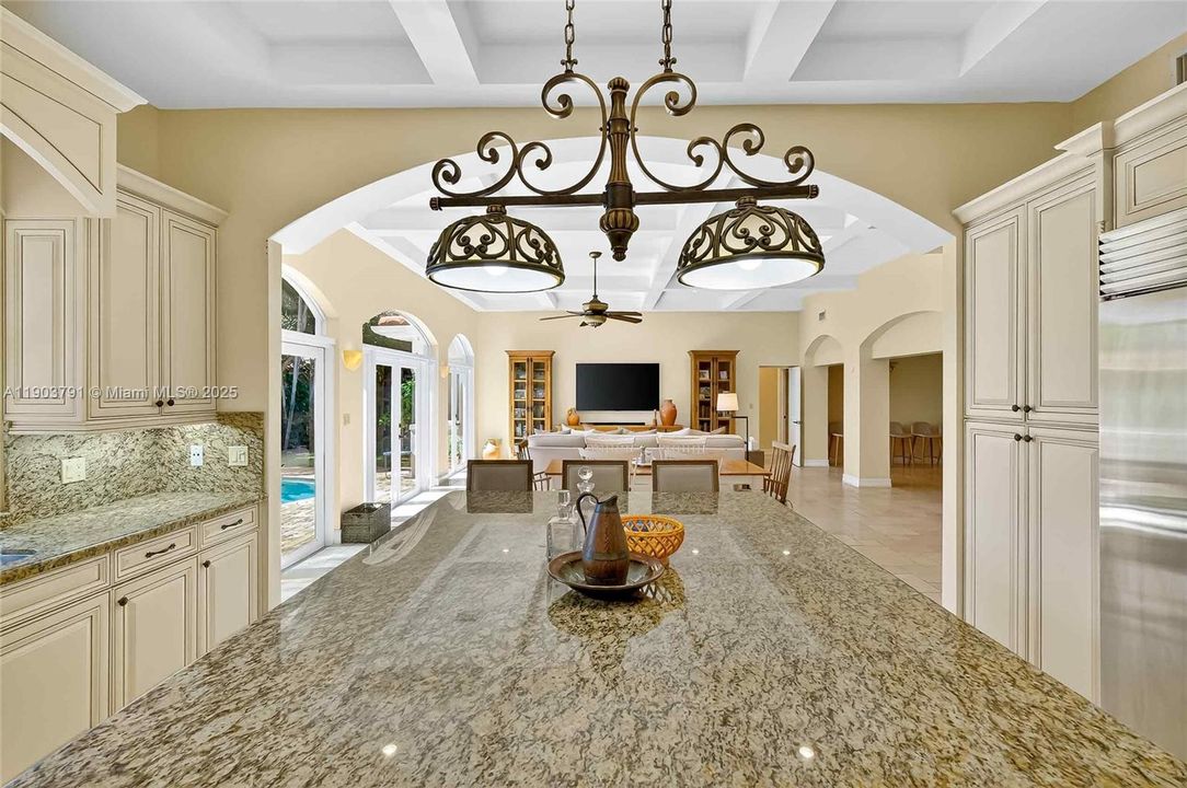 For Sale: $2,900,000 (4 beds, 3 baths, 3611 Square Feet)