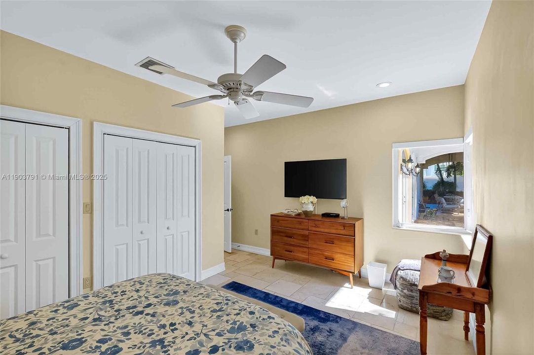 For Sale: $2,900,000 (4 beds, 3 baths, 3611 Square Feet)