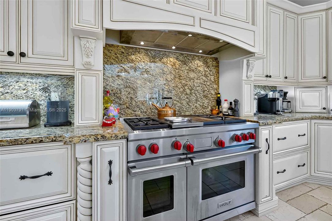 For Sale: $2,900,000 (4 beds, 3 baths, 3611 Square Feet)