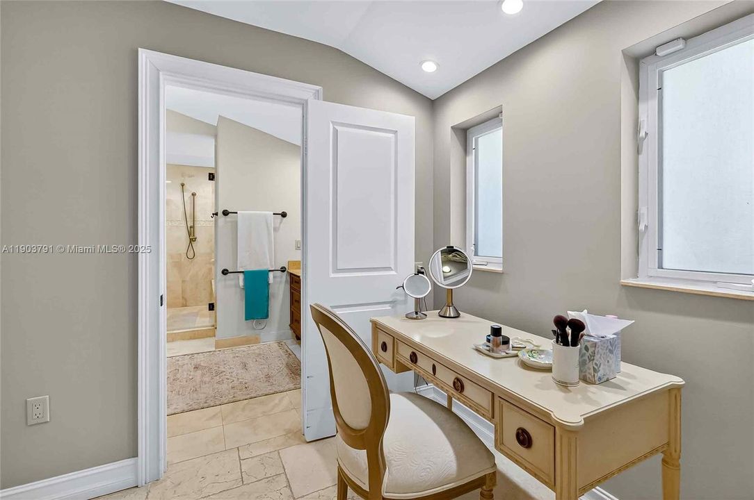 For Sale: $2,900,000 (4 beds, 3 baths, 3611 Square Feet)