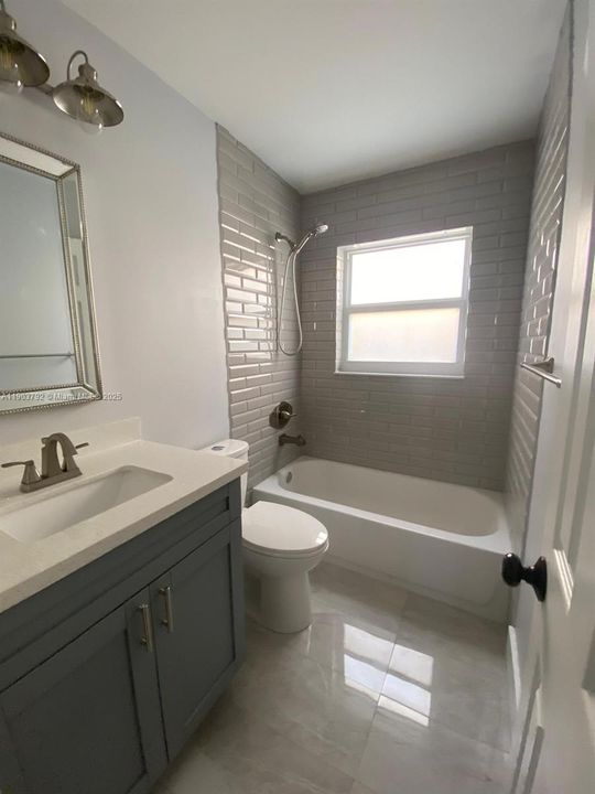 出租: $3,500 (3 贝兹, 2 浴室, 1619 平方英尺)