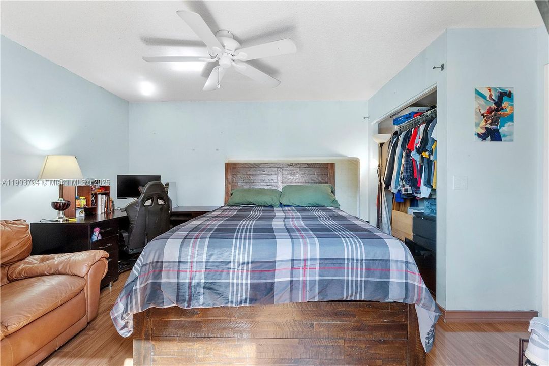 En Venta: $355,000 (3 camas, 2 baños, 1488 Pies cuadrados)