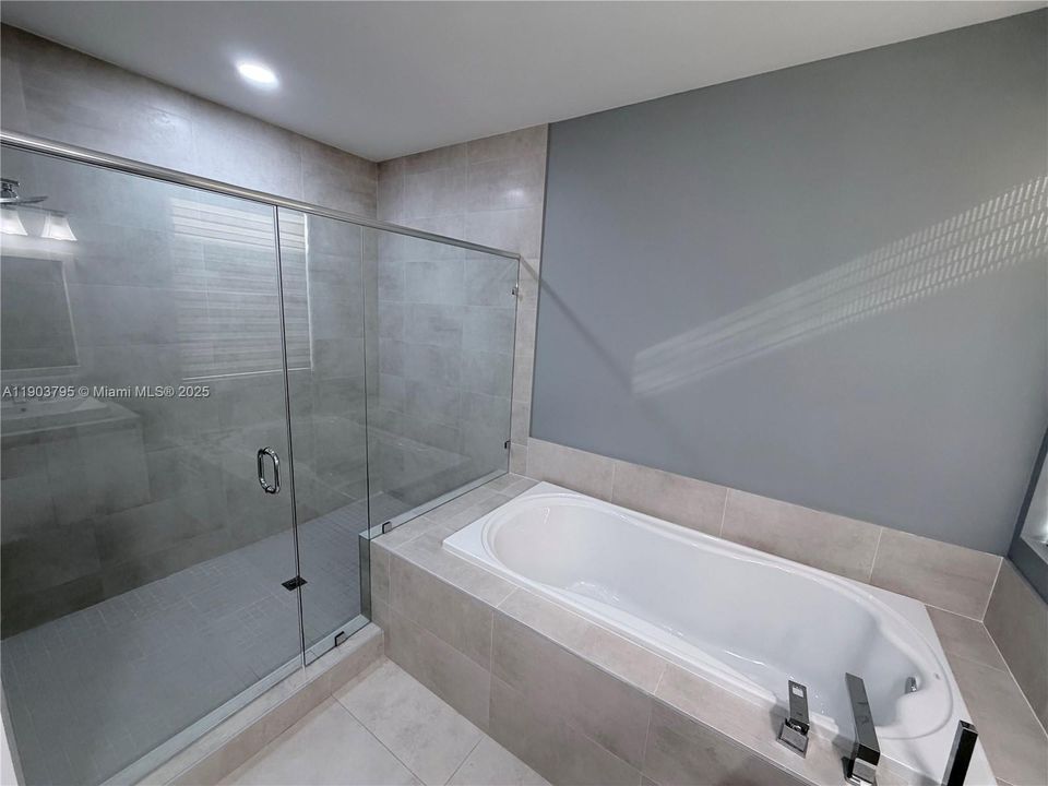 For Sale: $1,400,000 (4 beds, 4 baths, 3030 Square Feet)