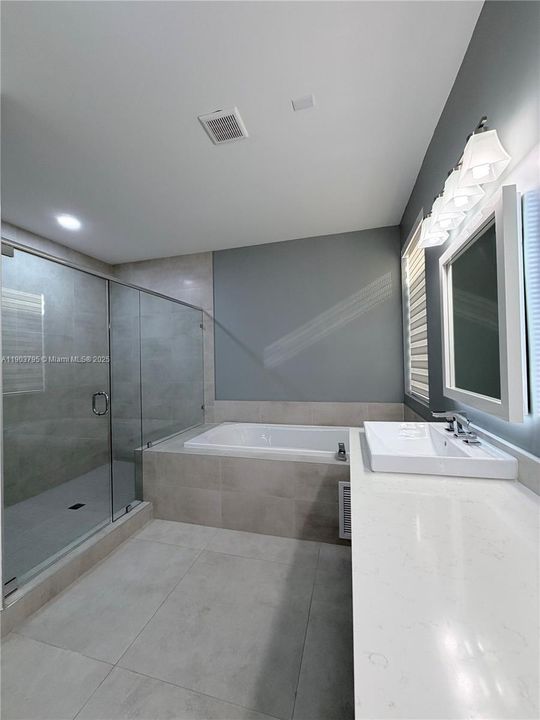 For Sale: $1,400,000 (4 beds, 4 baths, 3030 Square Feet)