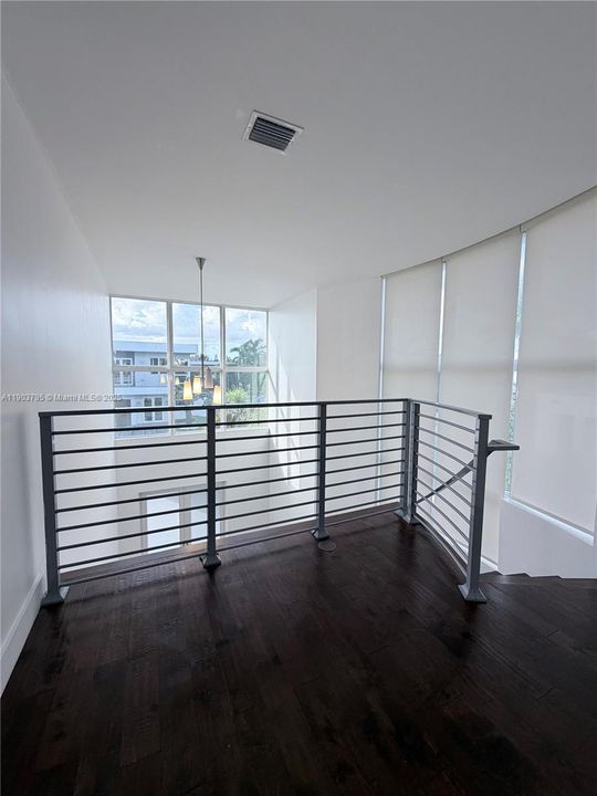 For Sale: $1,400,000 (4 beds, 4 baths, 3030 Square Feet)