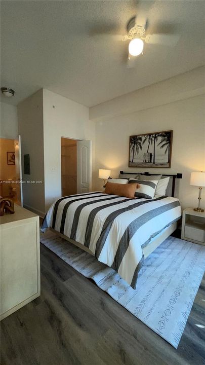 Active With Contract: $375,000 (2 beds, 2 baths, 1010 Square Feet)