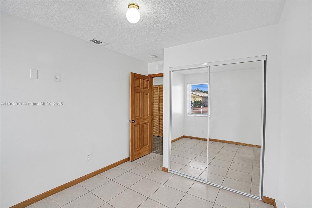 For Sale: $589,000 (3 beds, 2 baths, 1225 Square Feet)