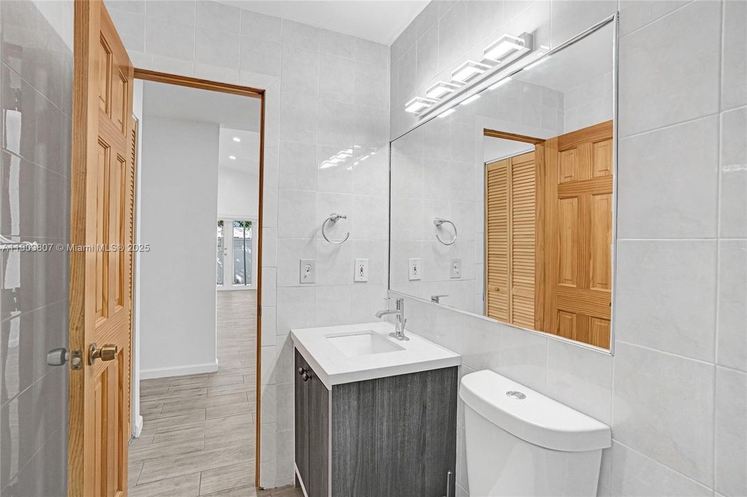 For Sale: $589,000 (3 beds, 2 baths, 1225 Square Feet)