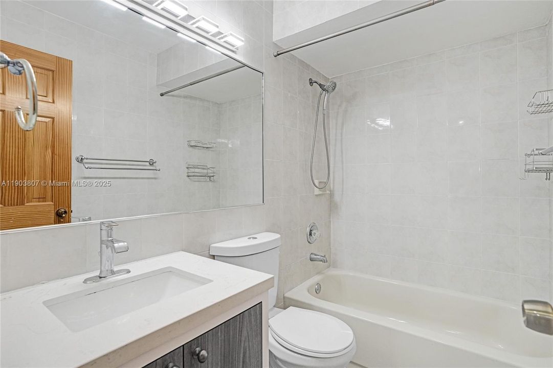 For Sale: $589,000 (3 beds, 2 baths, 1225 Square Feet)