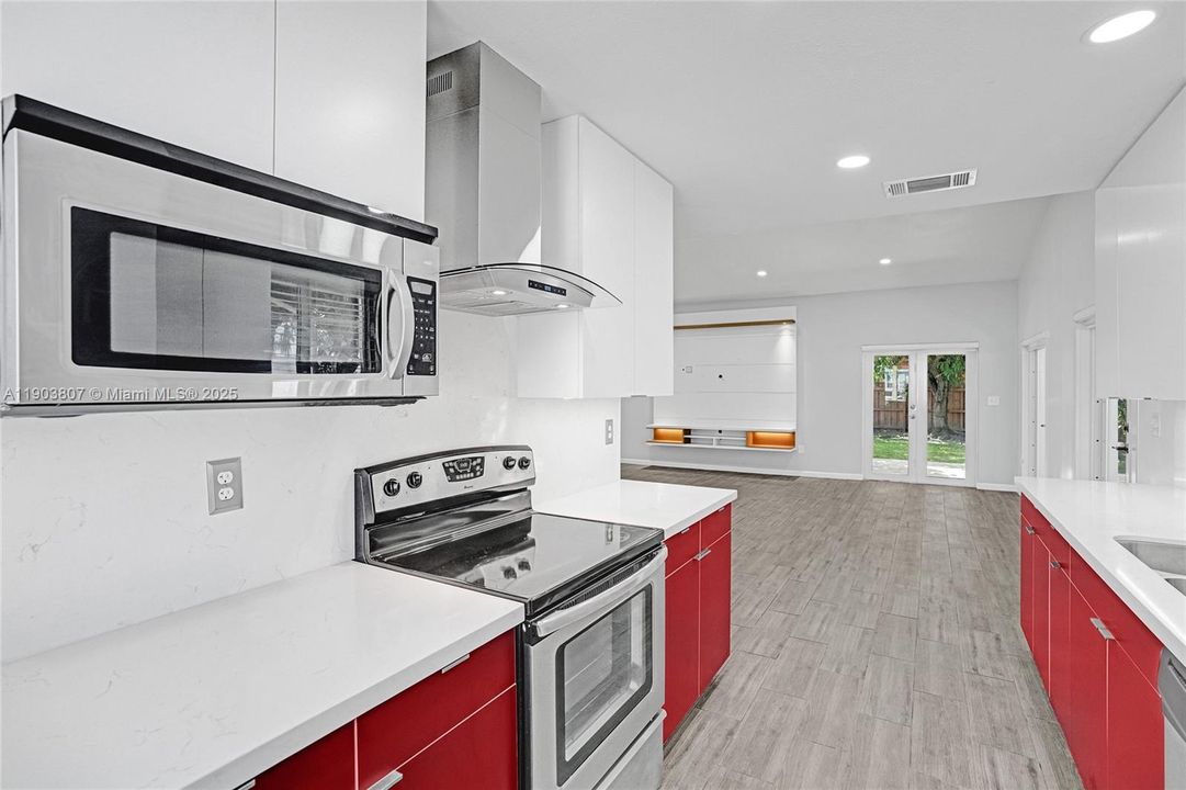 For Sale: $589,000 (3 beds, 2 baths, 1225 Square Feet)