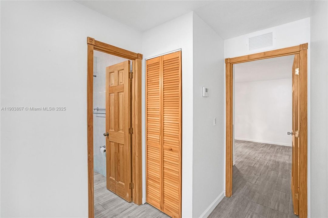 For Sale: $589,000 (3 beds, 2 baths, 1225 Square Feet)