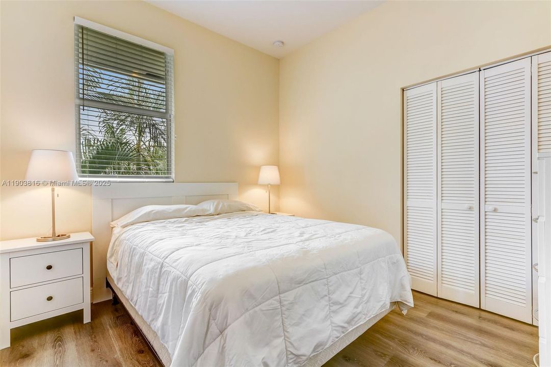 Recently Rented: $3,900 (3 beds, 2 baths, 3240 Square Feet)