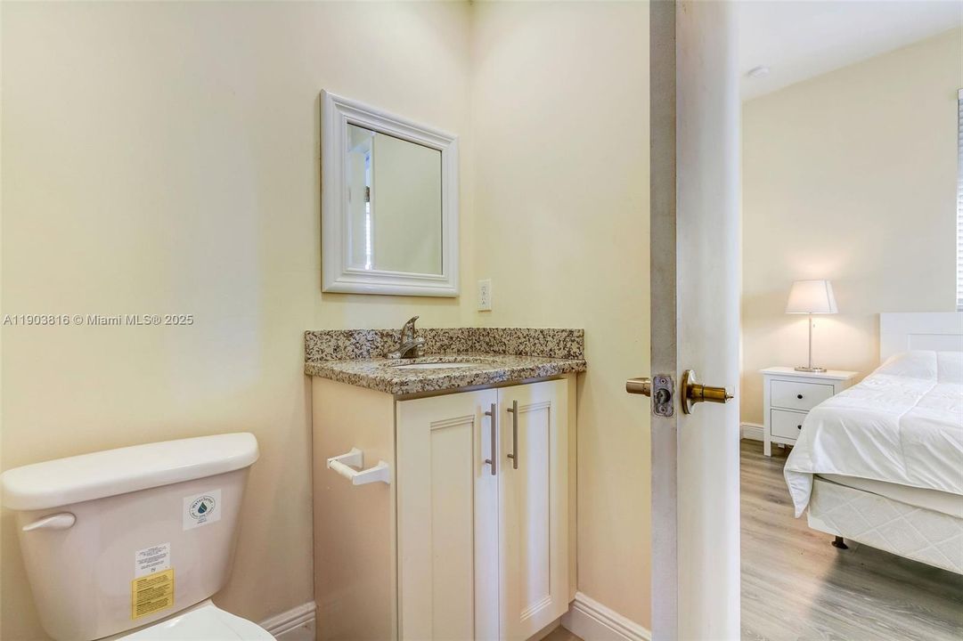 Recently Rented: $3,900 (3 beds, 2 baths, 3240 Square Feet)