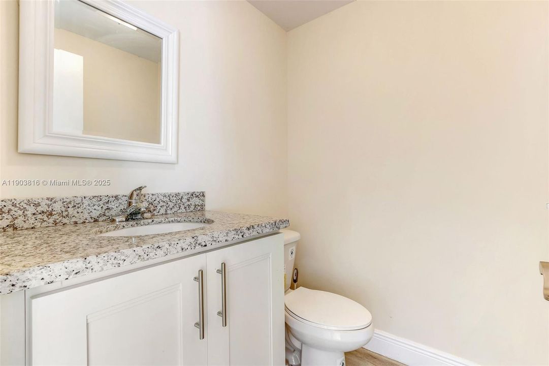 Recently Rented: $3,900 (3 beds, 2 baths, 3240 Square Feet)