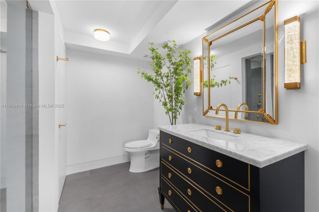 En Venta: $839,000 (1 camas, 1 baños, 820 Pies cuadrados)