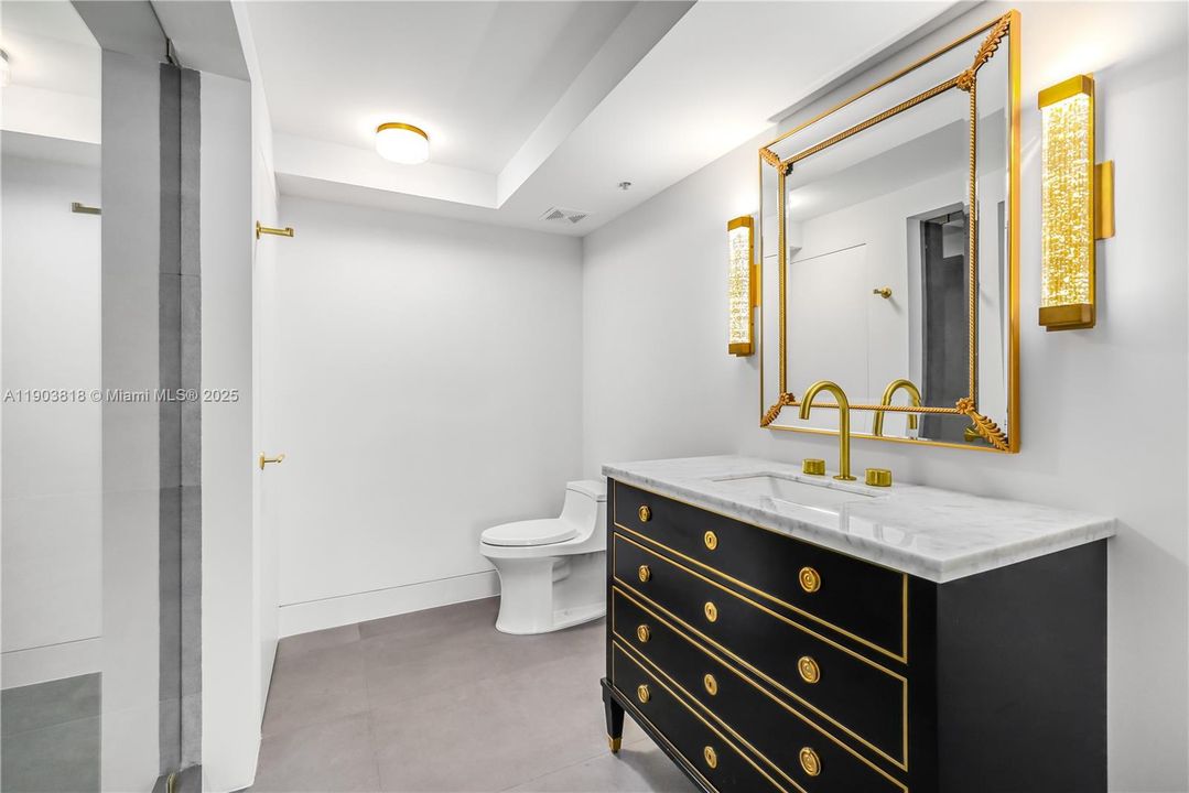 En Venta: $839,000 (1 camas, 1 baños, 820 Pies cuadrados)