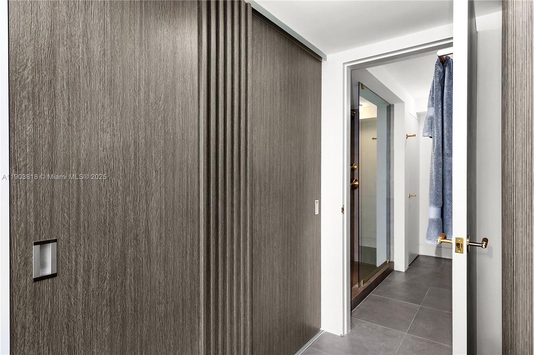 En Venta: $839,000 (1 camas, 1 baños, 820 Pies cuadrados)