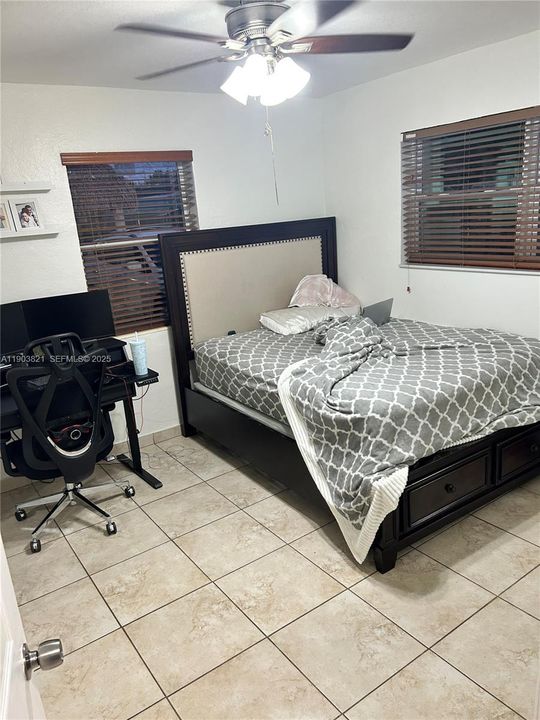 For Sale: $679,000 (3 beds, 2 baths, 1304 Square Feet)