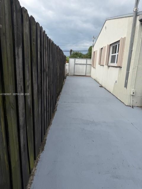 For Sale: $679,000 (3 beds, 2 baths, 1304 Square Feet)