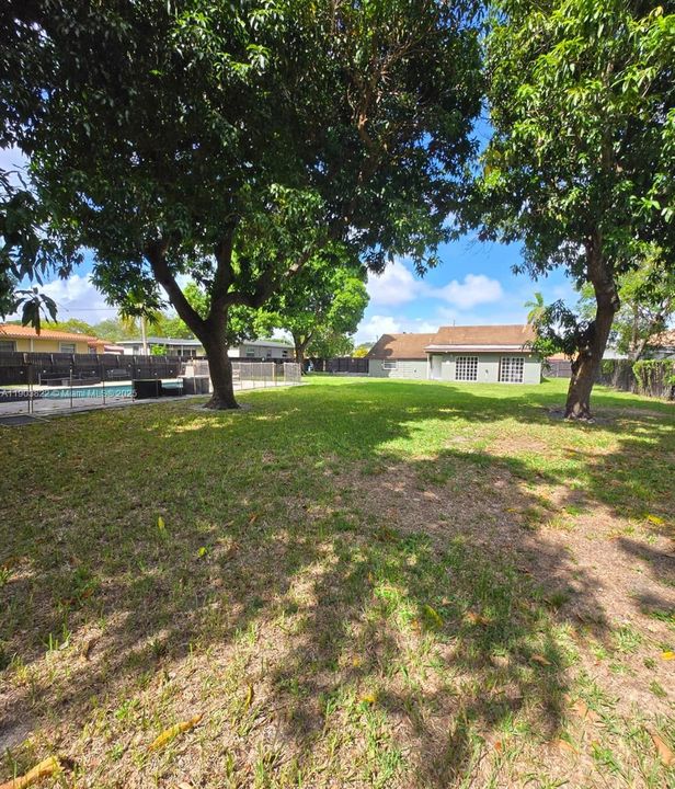 For Rent: $3,000 (2 beds, 1 baths, 1430 Square Feet)