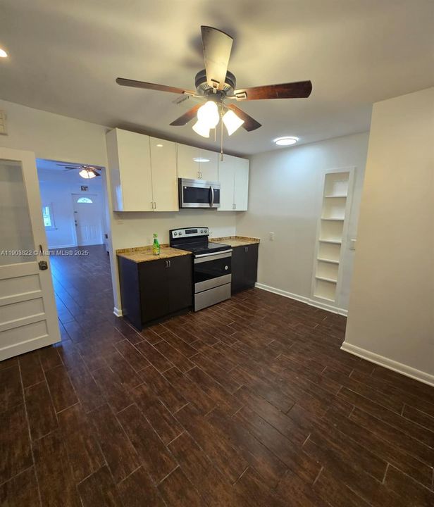 For Rent: $3,000 (2 beds, 1 baths, 1430 Square Feet)