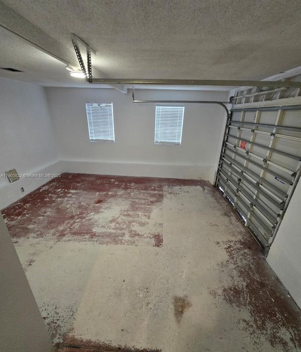 For Rent: $3,000 (2 beds, 1 baths, 1430 Square Feet)