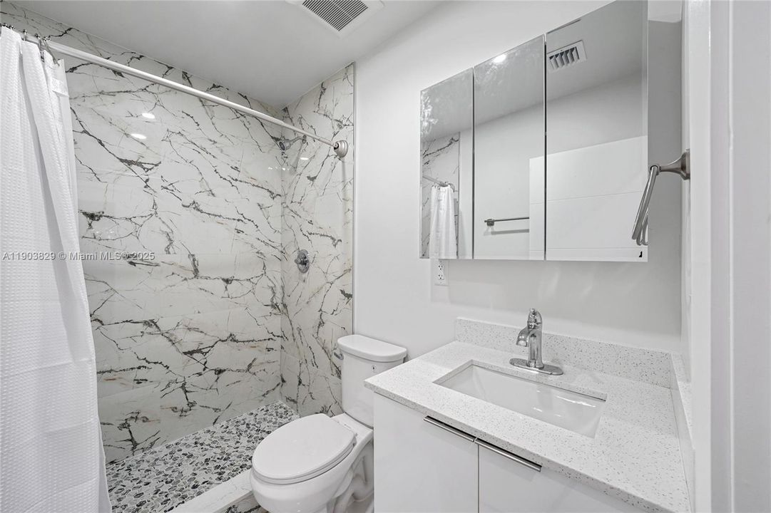 For Rent: $3,350 (3 beds, 2 baths, 1963 Square Feet)