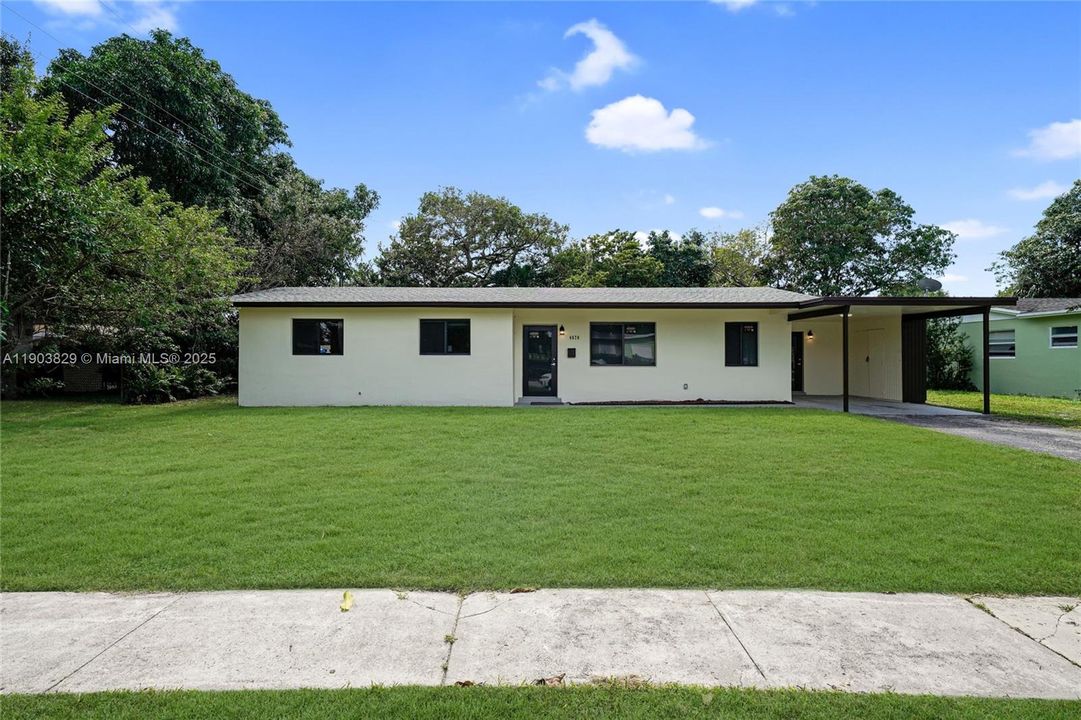 For Rent: $3,350 (3 beds, 2 baths, 1963 Square Feet)