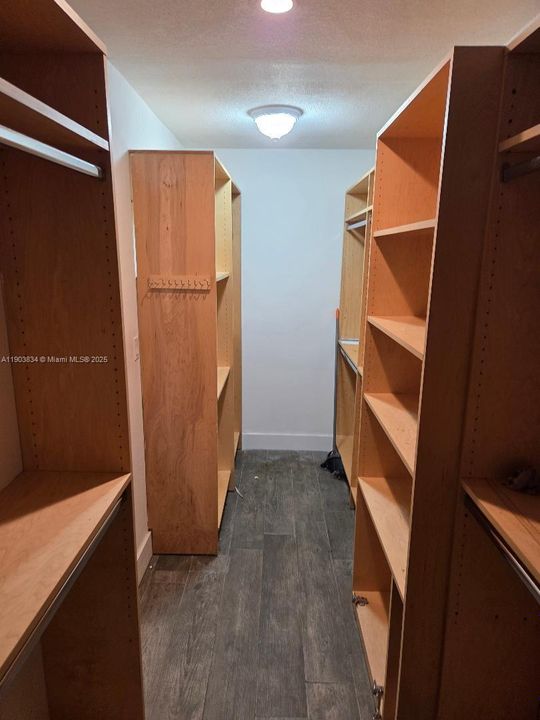 En Renta: $10,500 (5 camas, 2 baños, 1888 Pies cuadrados)