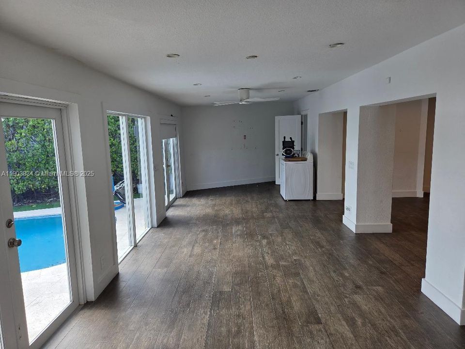 En Renta: $10,500 (5 camas, 2 baños, 1888 Pies cuadrados)