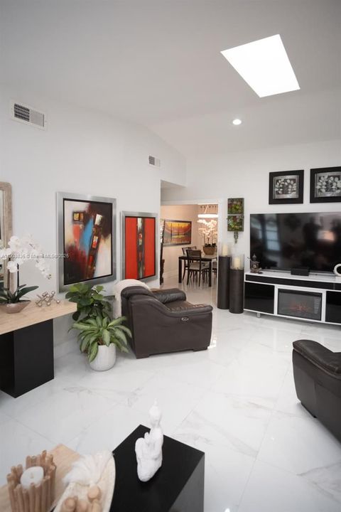 For Sale: $764,999 (4 beds, 2 baths, 1743 Square Feet)