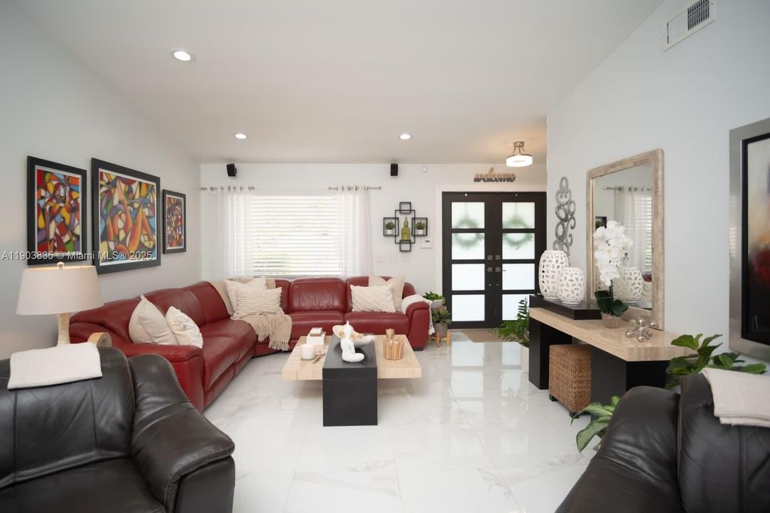 For Sale: $764,999 (4 beds, 2 baths, 1743 Square Feet)