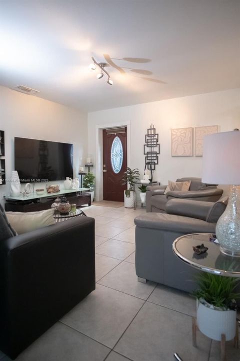 For Sale: $764,999 (4 beds, 2 baths, 1743 Square Feet)