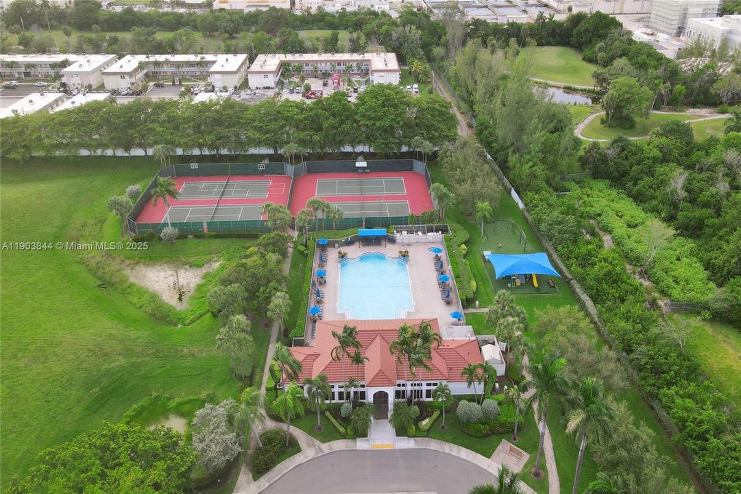 For Sale: $775,000 (3 beds, 2 baths, 2069 Square Feet)