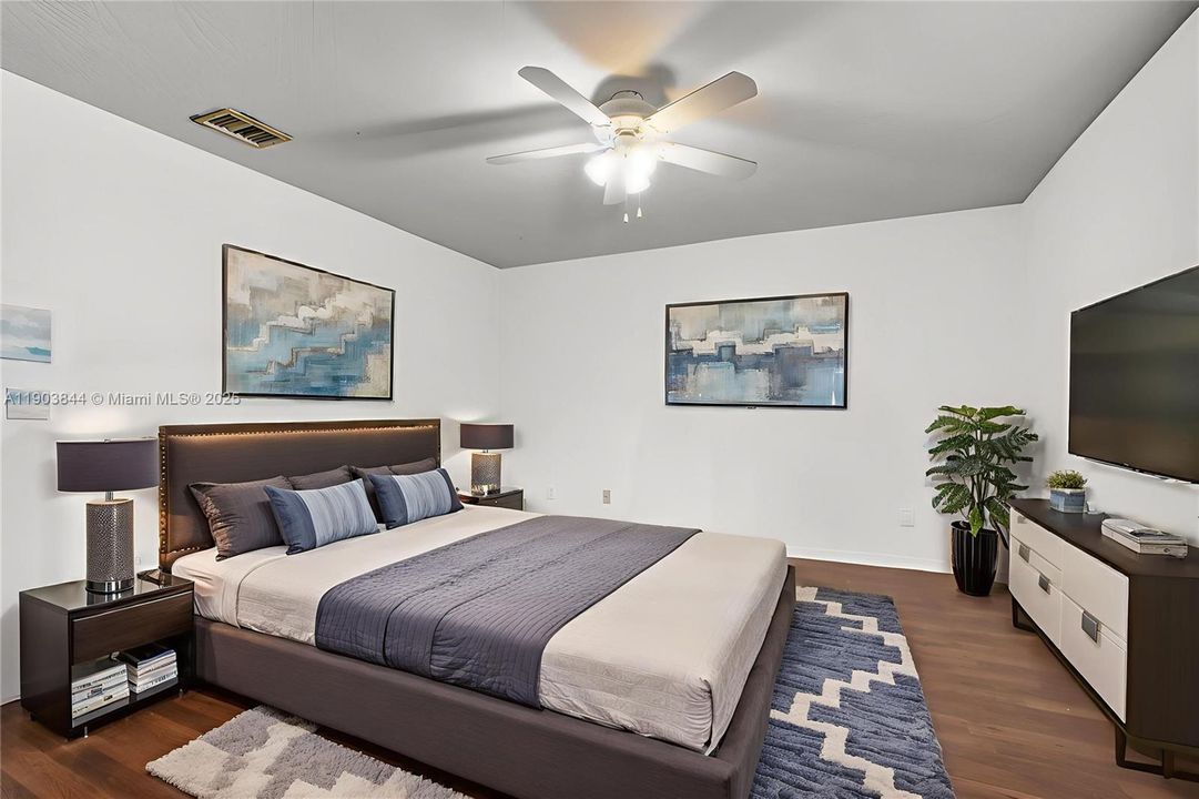 For Sale: $775,000 (3 beds, 2 baths, 2069 Square Feet)