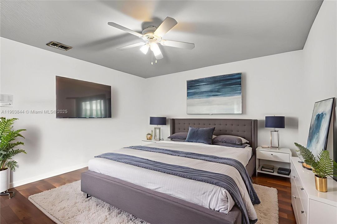 For Sale: $775,000 (3 beds, 2 baths, 2069 Square Feet)