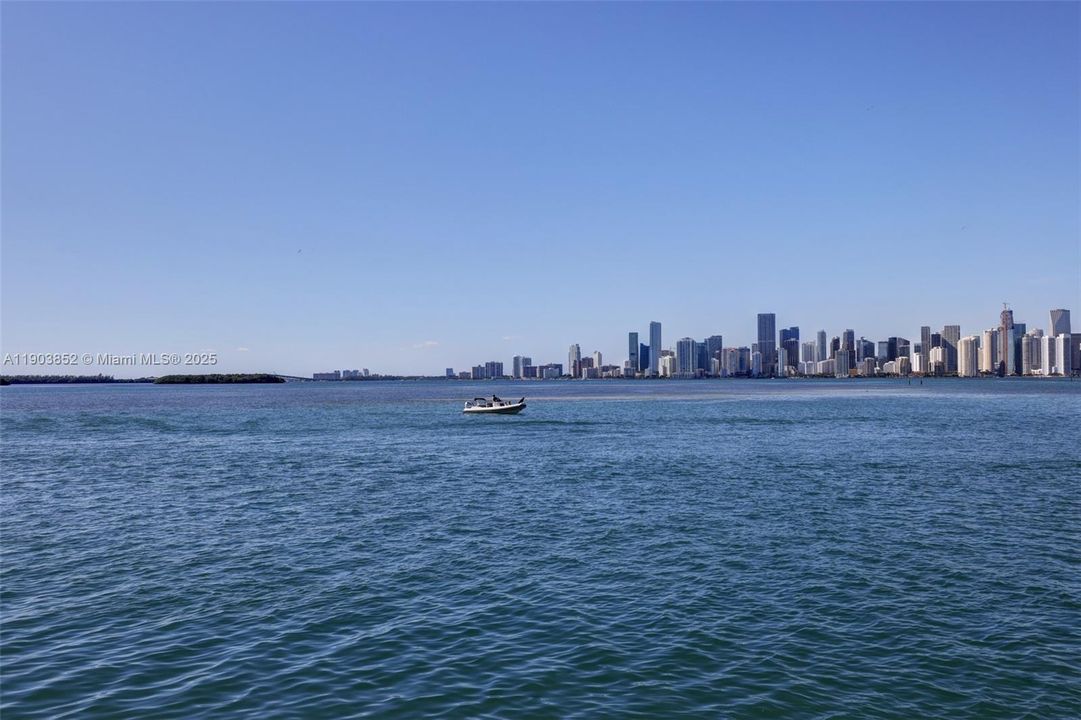 Recently Rented: $15,000 (2 beds, 2 baths, 1950 Square Feet)