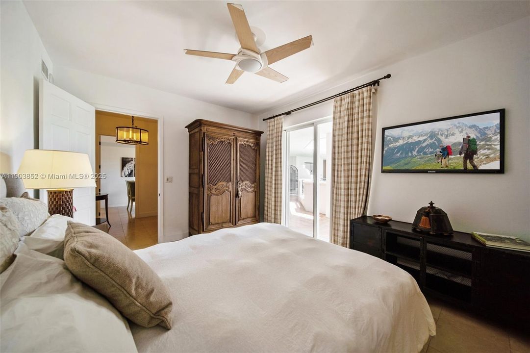 Recently Rented: $15,000 (2 beds, 2 baths, 1950 Square Feet)