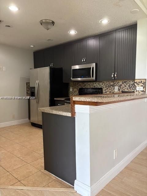 For Rent: $2,050 (2 beds, 2 baths, 1106 Square Feet)