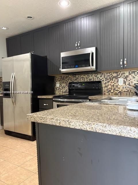 For Rent: $2,050 (2 beds, 2 baths, 1106 Square Feet)
