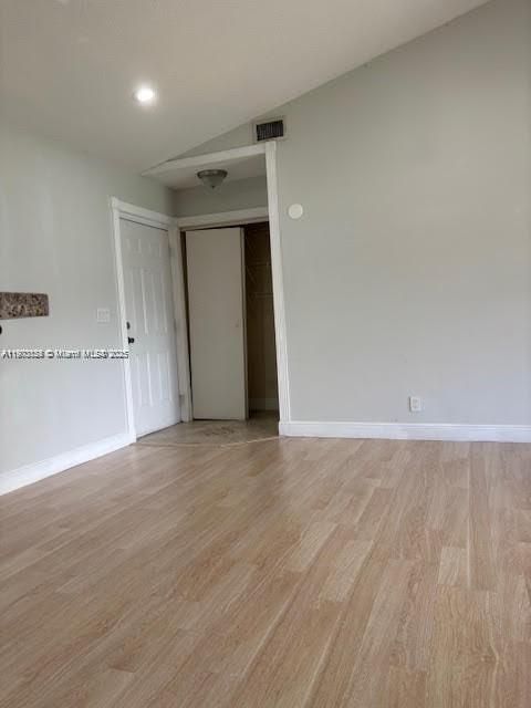 For Rent: $2,050 (2 beds, 2 baths, 1106 Square Feet)
