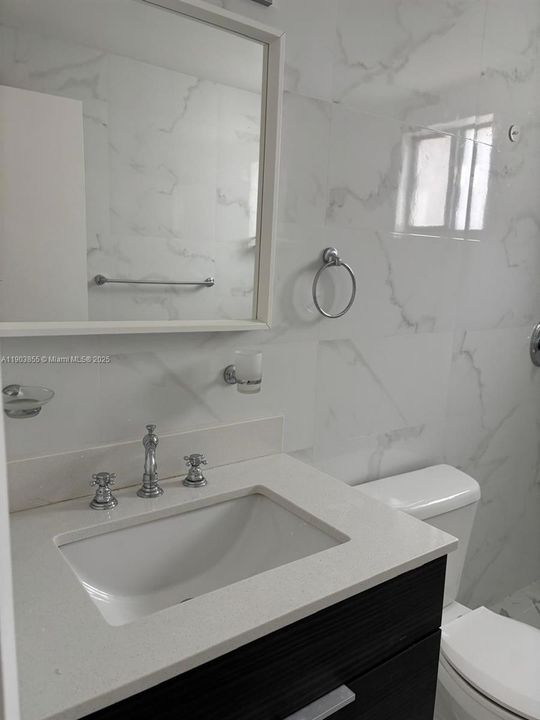 For Rent: $2,399 (2 beds, 2 baths, 1240 Square Feet)