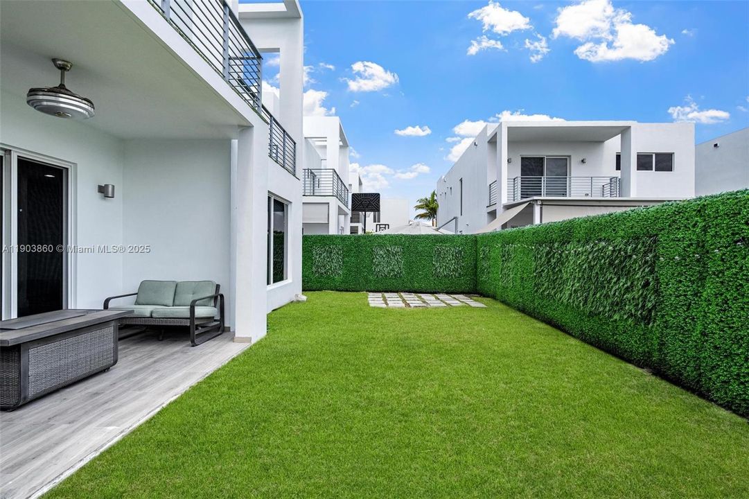 For Rent: $7,000 (4 beds, 3 baths, 2782 Square Feet)