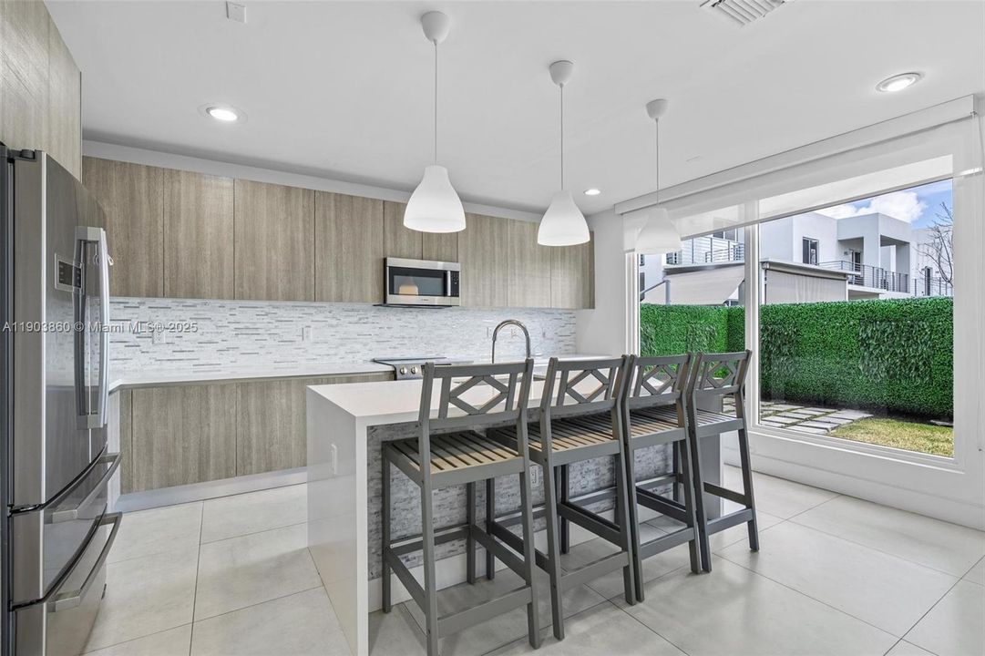 For Rent: $7,000 (4 beds, 3 baths, 2782 Square Feet)